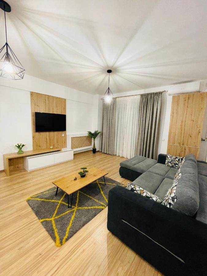 Royal Moonlight Apartment Mamaia Exterior foto